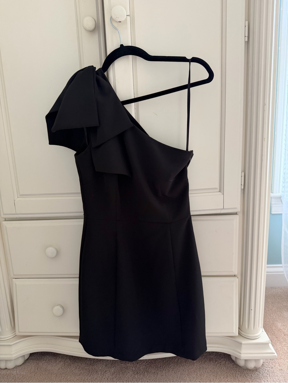 Gianni Bini Black One-Shoulder Ruffle Mini Dress